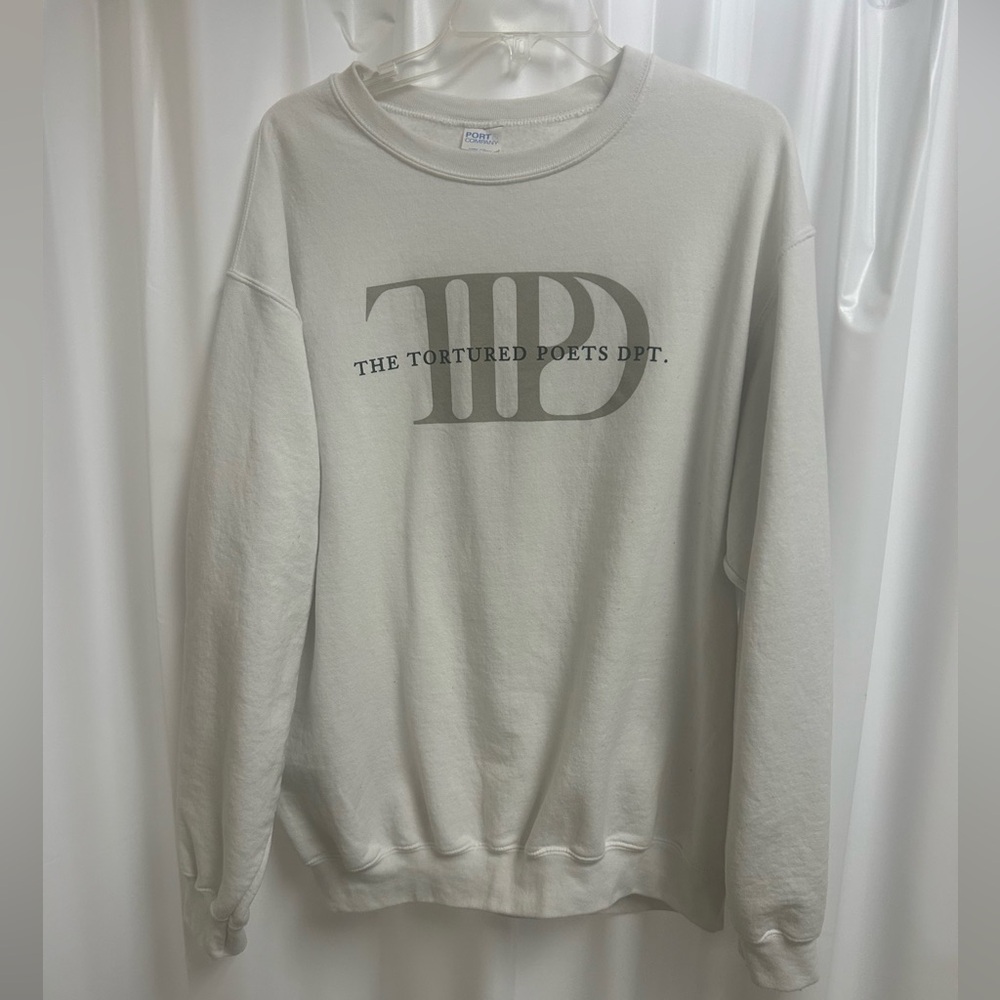 Get ready for fall with this like new TTD sweatshirt